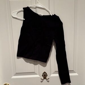 Black One-Shoulder Top